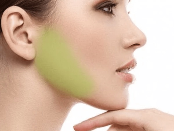 Side Burns at Roya&rsquo;s Brow Spa